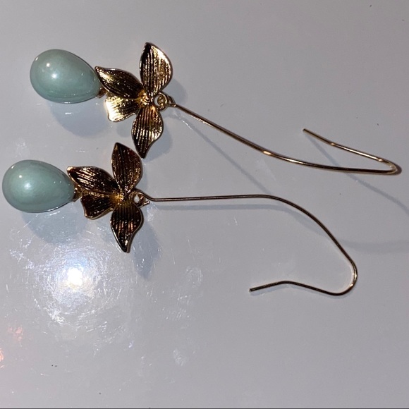 Flower Drop Earing - Picture 9 of 9